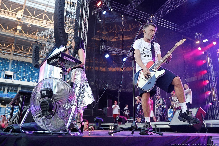 Ехай [очень далеко]: как «Ленинград» вернул жизнь на калининградский стадион