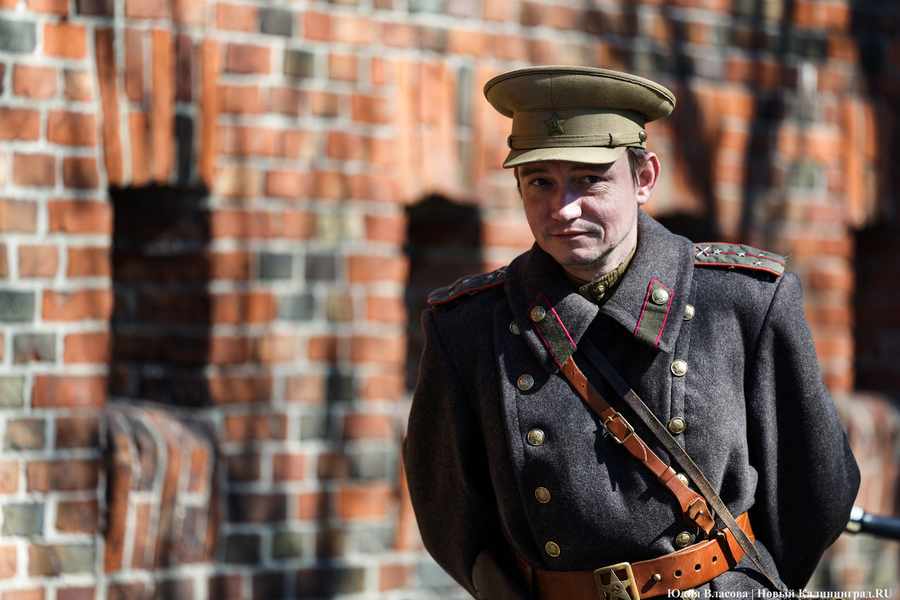 Знамя над бастионом: в Калининграде прошла реконструкция взятия башни Дона (фото)