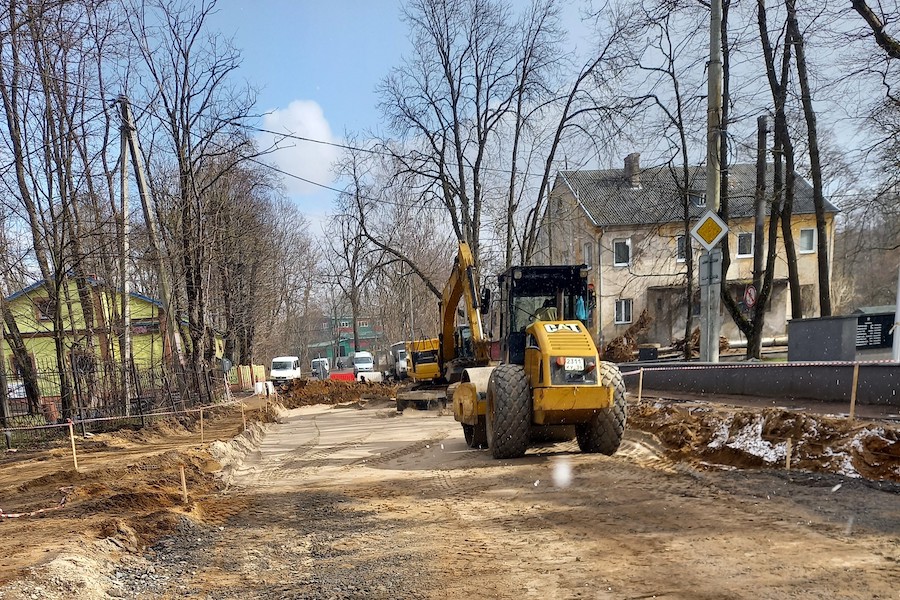 В районе Карташева снова меняют схему движения из-за ремонта 