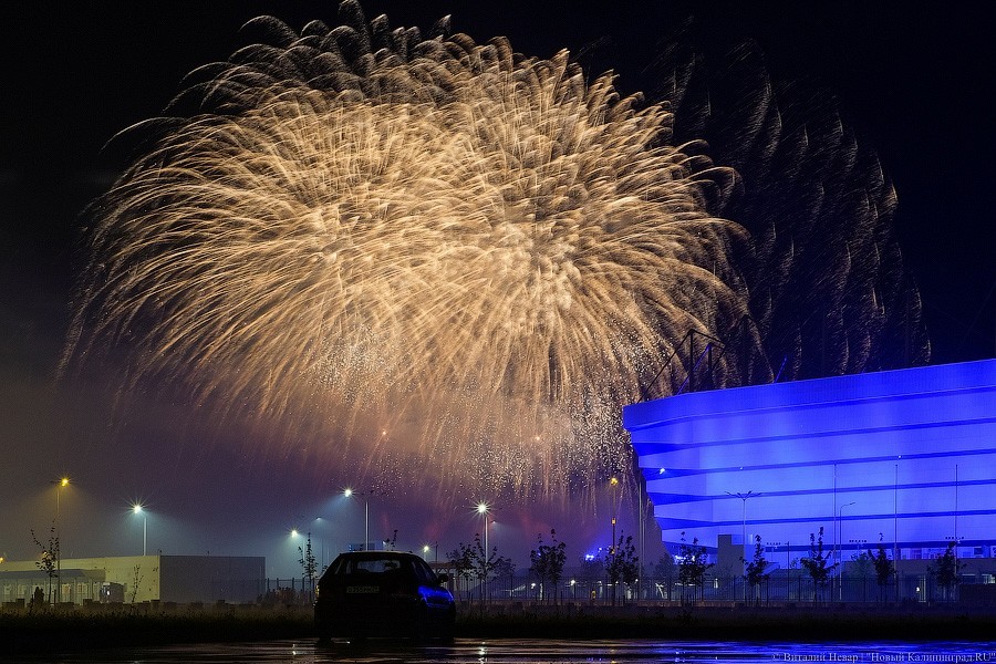В Калининграде стартовал чемпионат фейерверков. Показываем, как это было (фото)