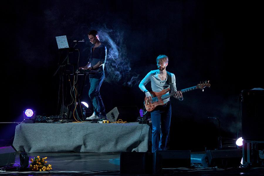 «Белая песня»: фоторепортаж с концерта Светланы Сургановой