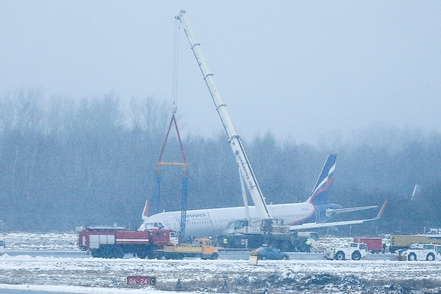 Совершивший аварийную посадку в «Храброво» самолет улетел, простояв почти год
