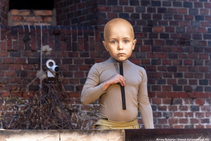 Не кантовать: в башне «Врангель» сыграли спектакль про Канта