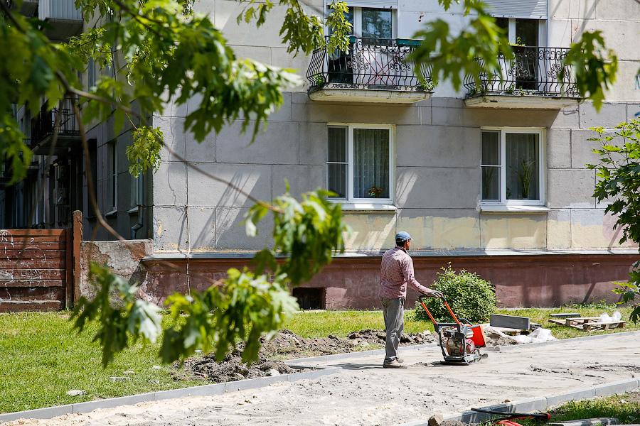 Калининградское чудо: застройщик гостиницы не вырубает, а благоустраивает 2 сквера (фото)