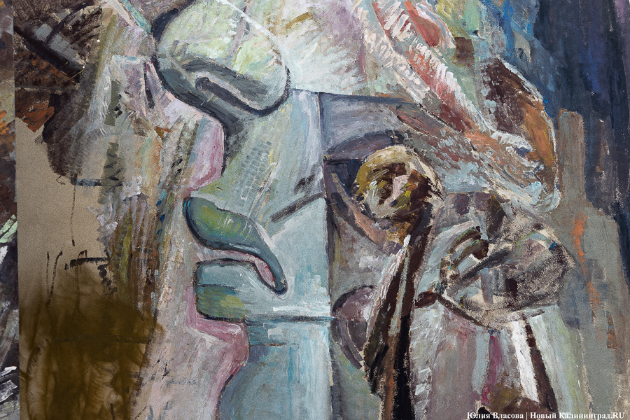 То, чему предстоит стать классикой: на зданиях БФУ им. Канта нарисовали четыре мурала (фото)