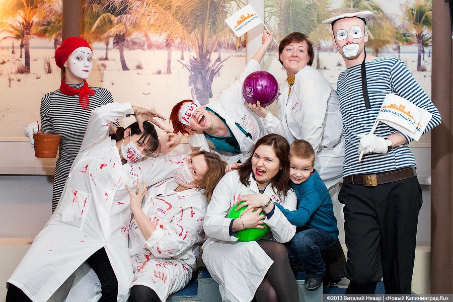 «Летят кегли»: фоторепортаж с Восьмого чемпионата по боулингу «Весна–2013»