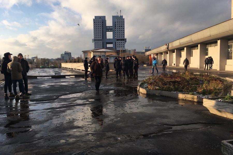 В Калининграде к месту встречи с Навальным на Моспроспекте пришла полиция