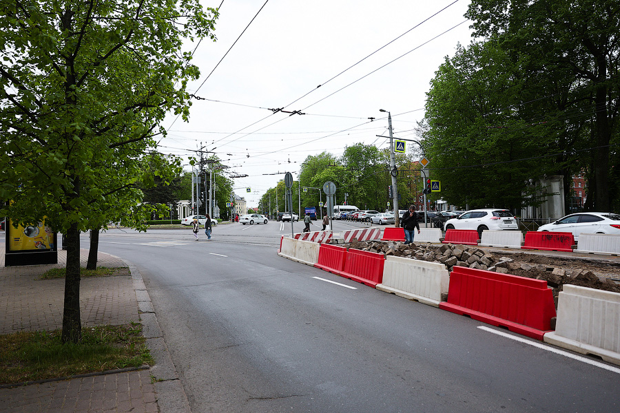 Ради трамвая придется потерпеть: что происходит на пр. Мира из-за перекладки рельсов (фото)