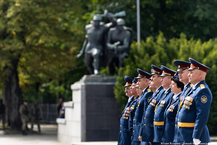 «Задача по охране мирных граждан»: как офицеры УФСИН принимали присягу (фото)