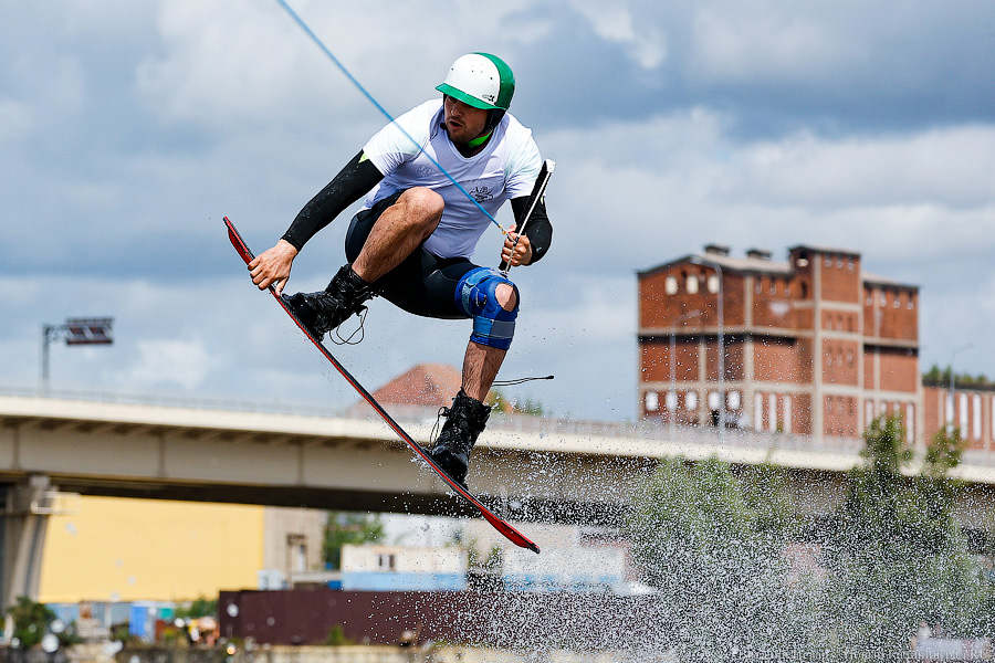 Фронтролл на Преголе: в Калининграде проходит первенство России по вейкбордингу (фото)