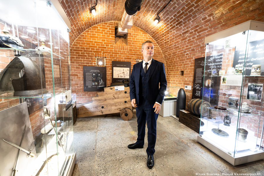 «За крепостной стеной»: Музей янтаря открыл экспозицию в пороховом погребе (фото)