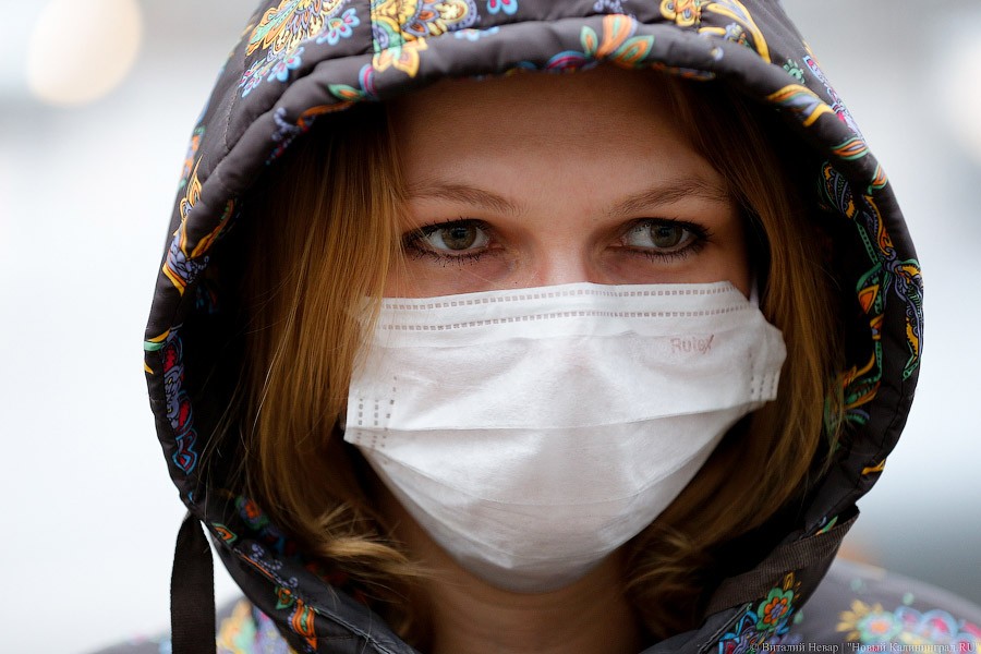 Роспотребнадзор советует воздержаться от посещения общественных мест