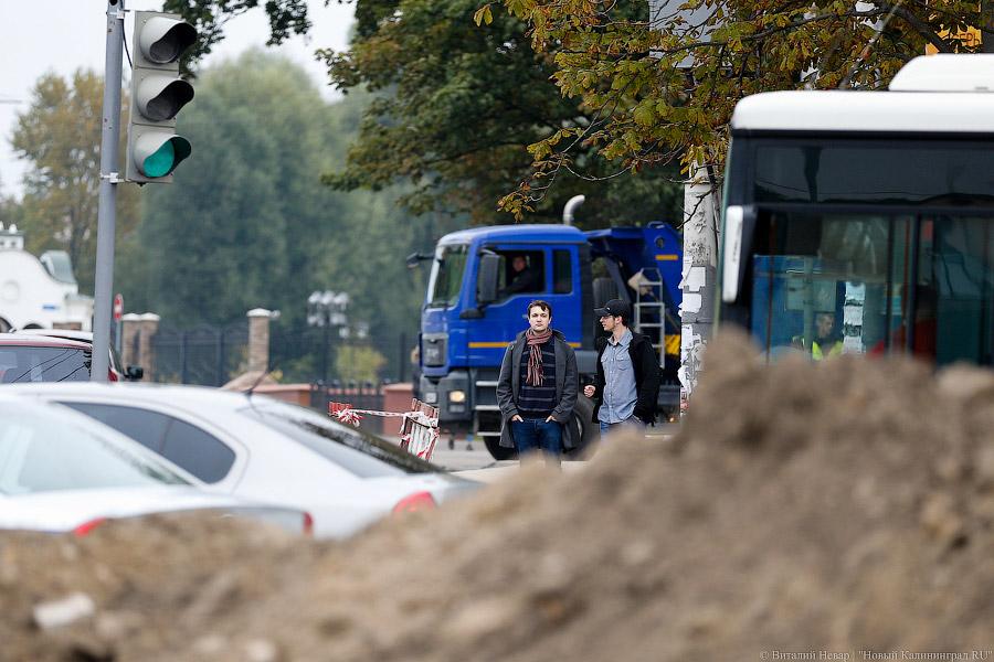 Пробки по центру: новая схема движения вызвала заторы на площади Василевского