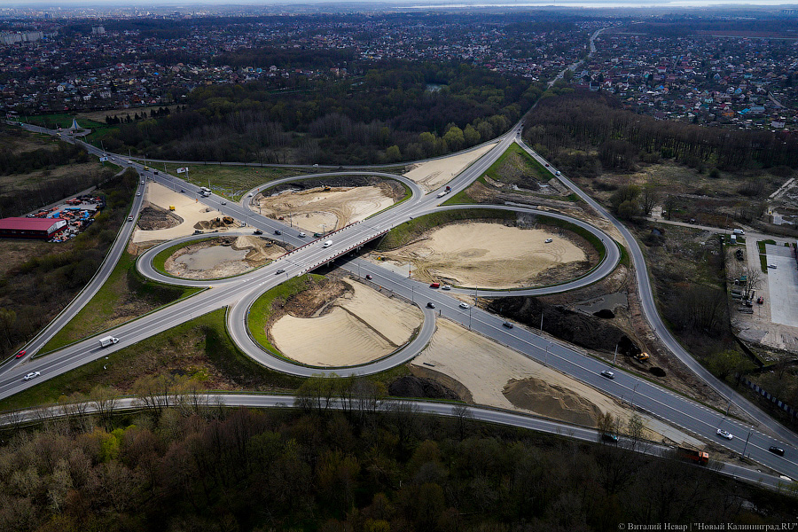 Под винтом вертолёта о чем-то поёт: воздушный парад глазами участника (фото)