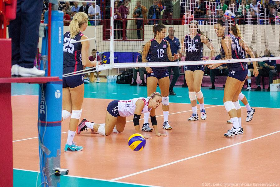 Первый блин комом: российские волейболистки проиграли американкам (фото)