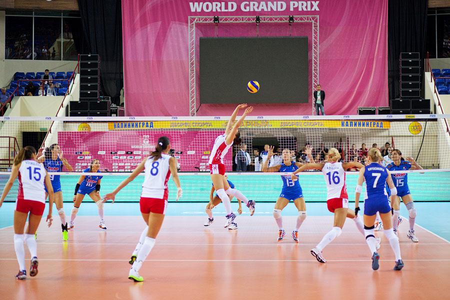 Под рёв трибун: волейболистки сборной России одержали победу над командой Италии