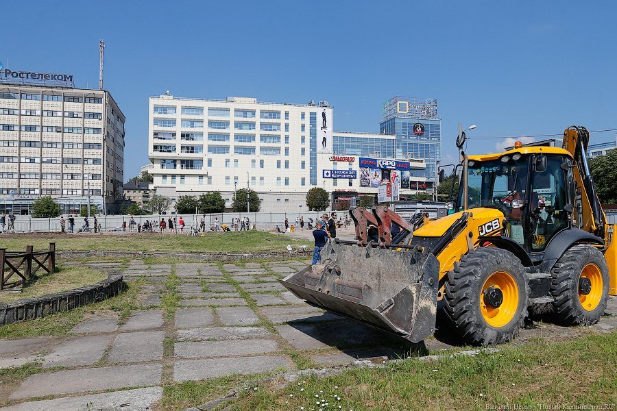 «Повезёт другим»: как прошёл субботник на территории руин замка «Кёнигсберг»