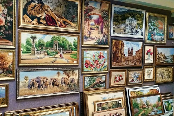 Радуем ценительниц искусства подарками от «Арт-Салона»