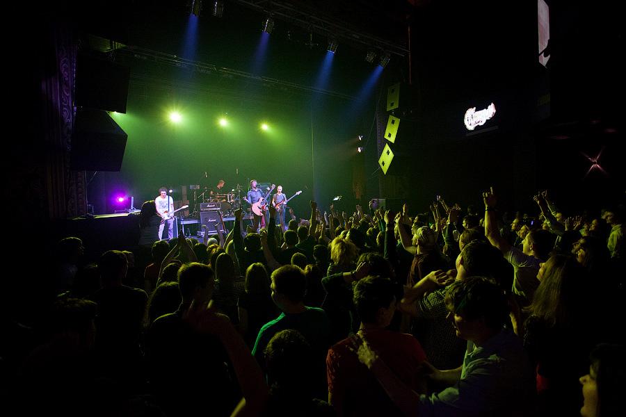 «Moves Like Jagger»: фоторепортаж с концерта Найка Борзова