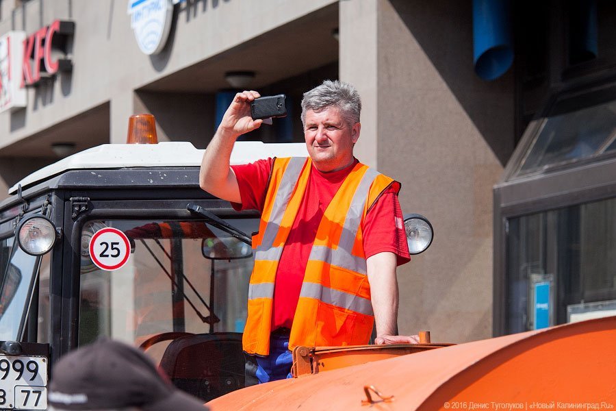 Мчатся самолеты ниже облаков: репетиция Парада Победы в Москве (фото)