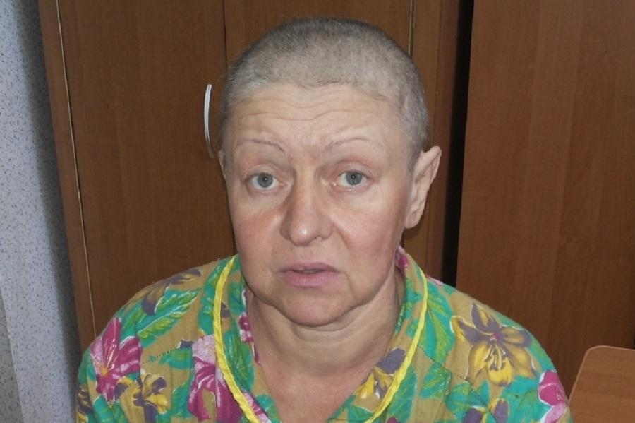 Полиция ищет родственников женщины, потерявшей память (фото)