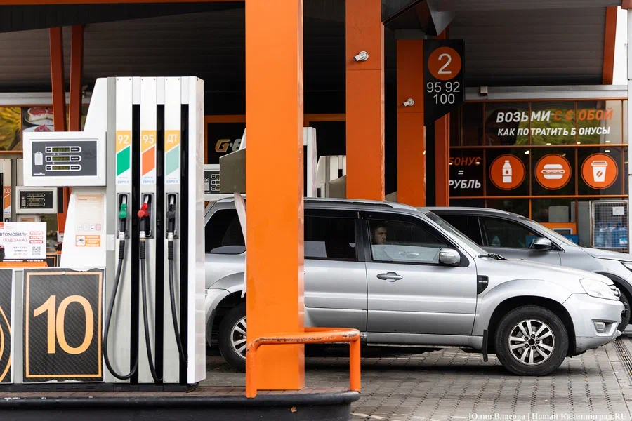Цены колеблются: как изменилась ситуация на АЗС Калининграда