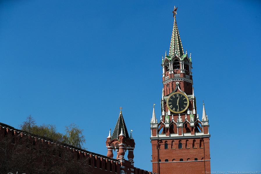 В Кремле рассказали о разнице между парадом и протестом в условиях COVID-19