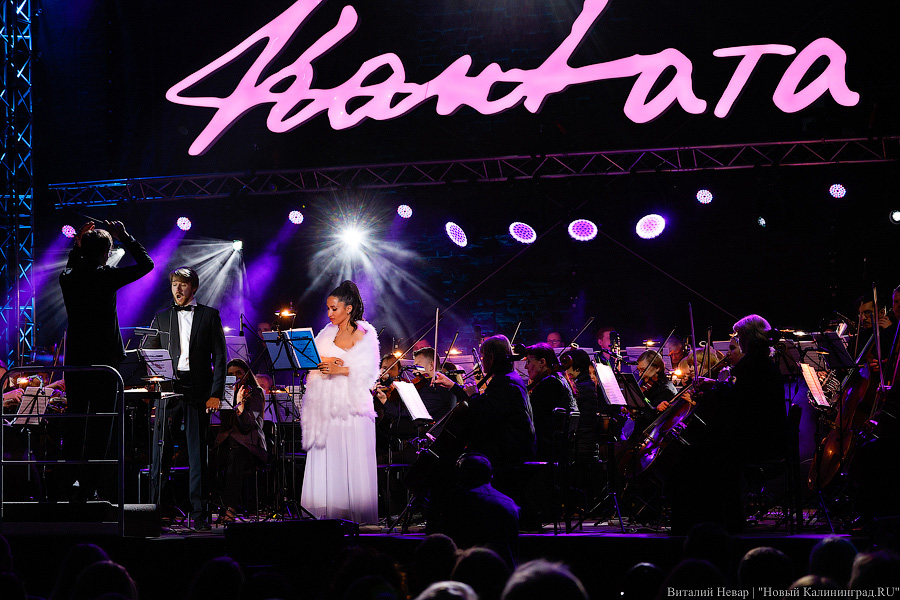 Фестиваль на руинах: в замке Рагнит сыграли музыку Чайковского и Рахманинова (фото)