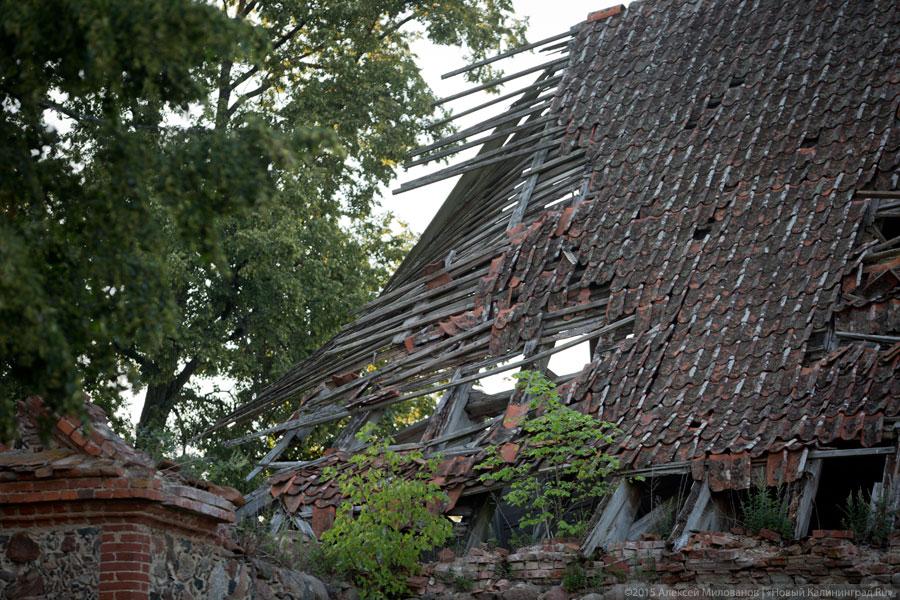 «Когда-то был пожар»: кирха XVIII века в поселке Яблоновка под Озерском