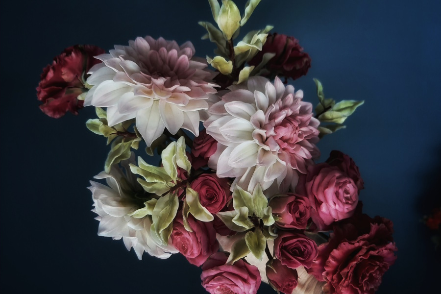 «Не отличить от живых»: в Советске покажут цветы из холодного фарфора (фото)