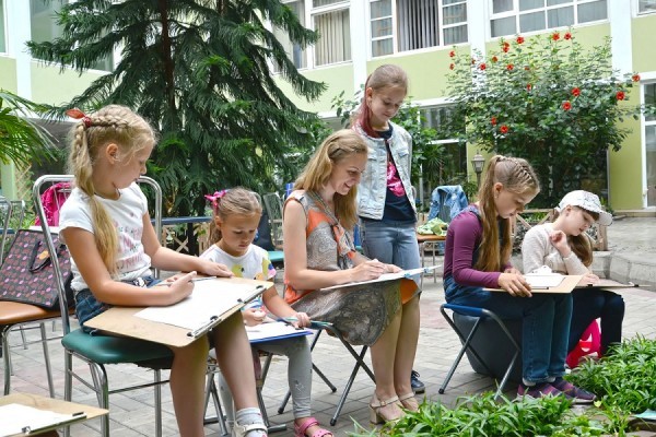 Детская школа дизайна приглашает 24 августа на день открытых дверей 