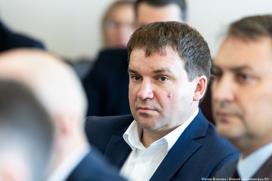 73% новичков: как прошло первое заседание совета депутатов Калининграда 8-го созыва