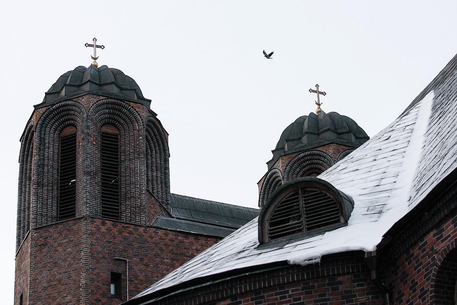 Автомастерская, фабрика, церковь: как строили и восстанавливали Кирху Креста на Острове