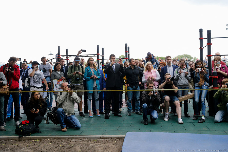 Воспитание улицей: как в Калининграде открывали площадку для воркаута