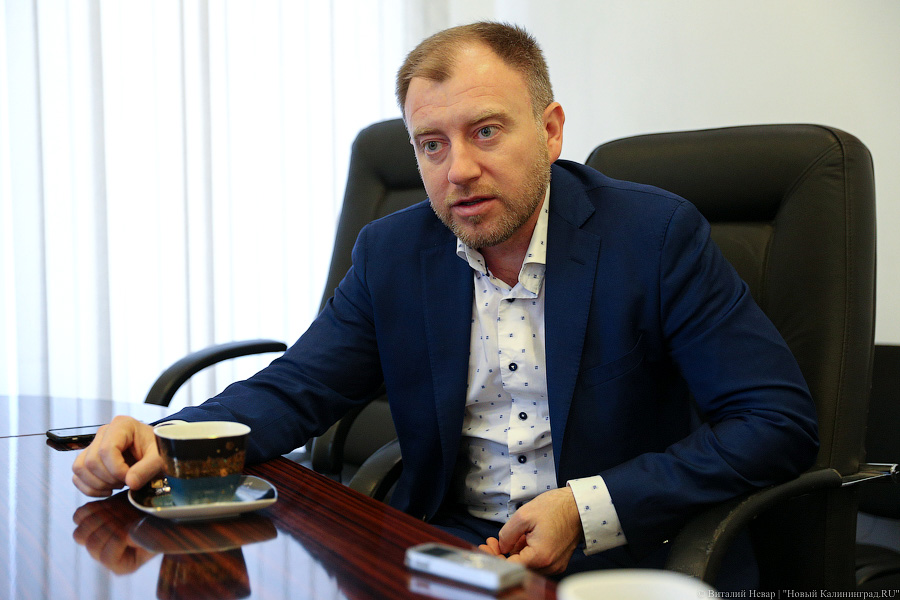 «Я не прячусь, я не уехал»: Заливатского повесткой вызвали в УМВД