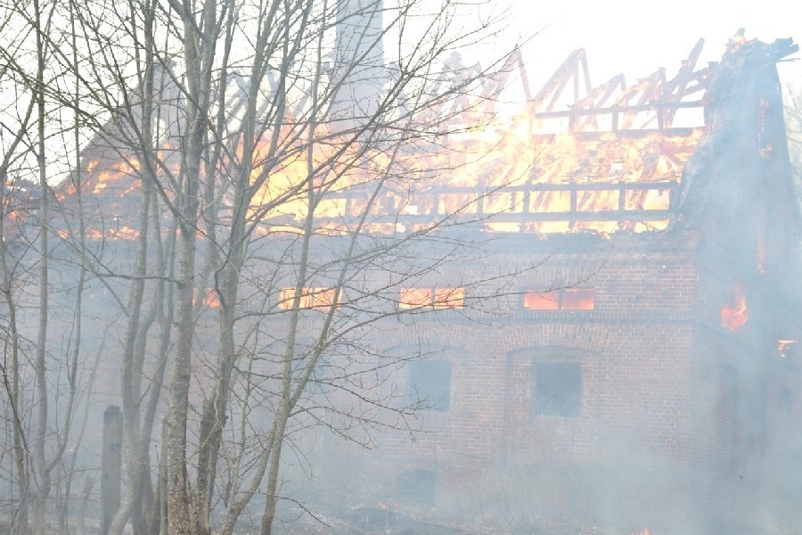 После пожара в усадьбе XIX века «Альтхоф-Рагнит» возбудили уголовное дело