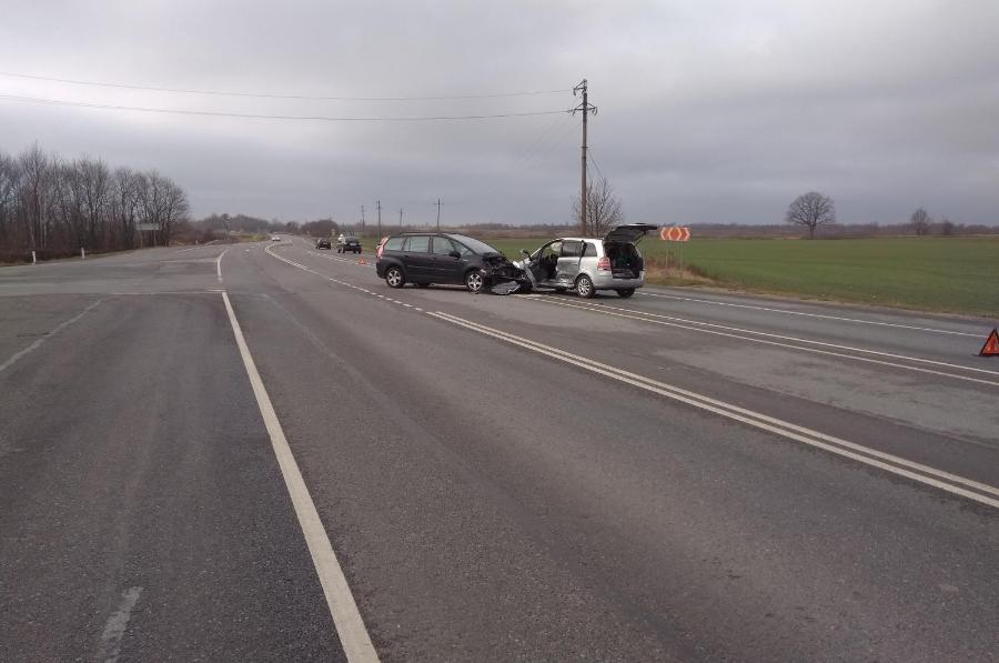 В Гусевском районе в ДТП с двумя машинами пострадал годовалый ребенок (фото)