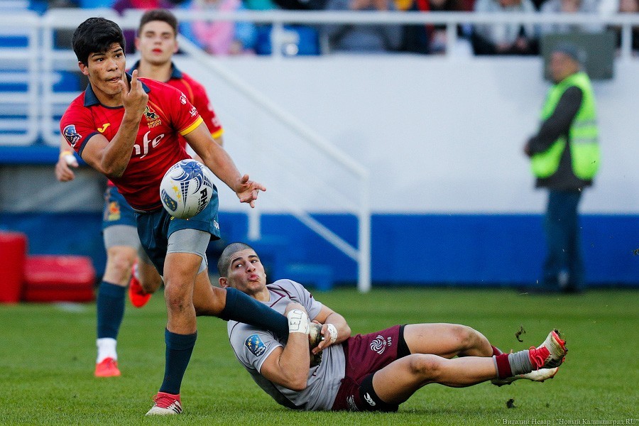 Верите, что им по 18?: в Калининграде прошел Чемпионат Европы по регби (фото)