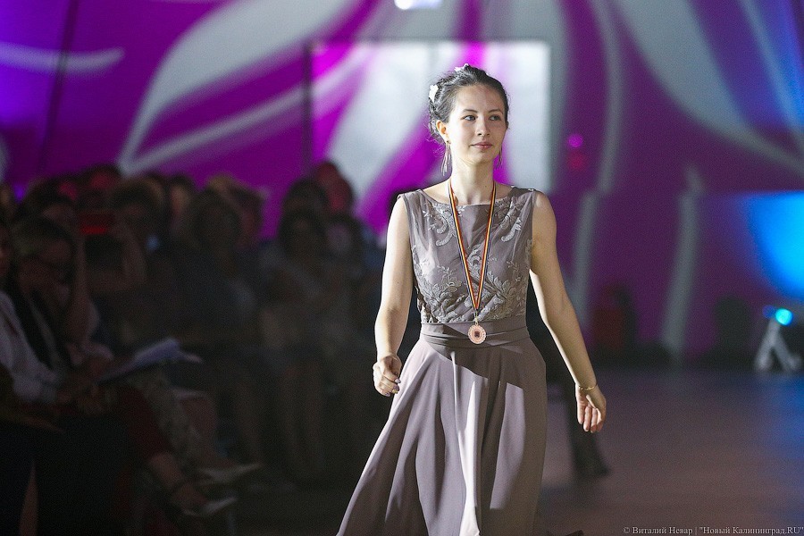 Умницы и умники: в Калининграде поздравили лучших выпускников-2019 (фото)