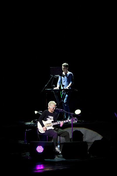 «Белая песня»: фоторепортаж с концерта Светланы Сургановой