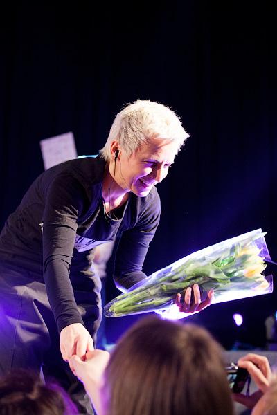 «Белая песня»: фоторепортаж с концерта Светланы Сургановой