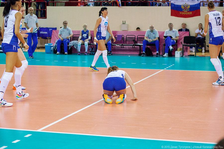 Первый блин комом: российские волейболистки проиграли американкам (фото)