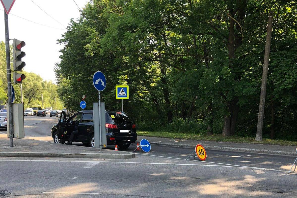 На Камской в Калининграде «Хендай» сбил женщину, переходившую дорогу не ...