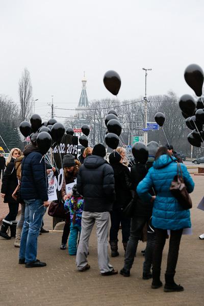 «Мы против валютного рабства»: чего просят валютные заемщики в Калининграде