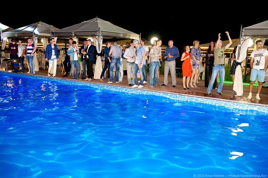 Танцы на воде: фоторепортаж с открытия клубного проекта «Воздух»