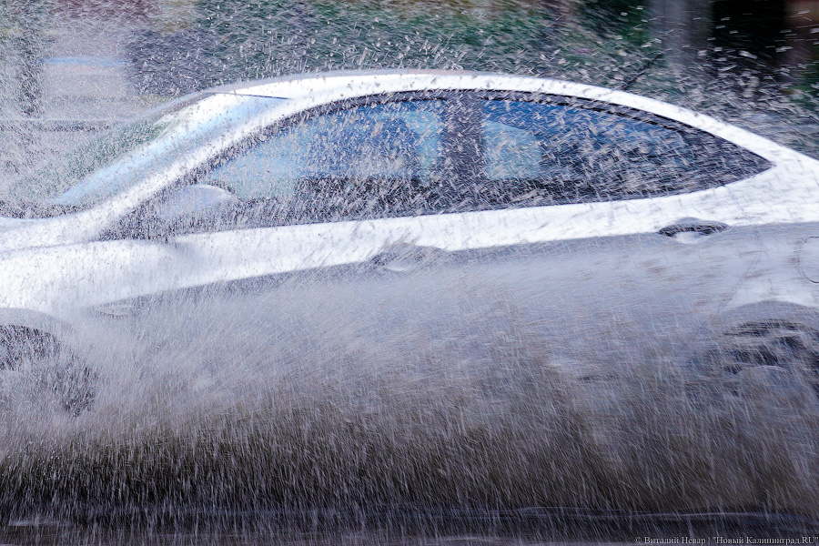 Другой берег улицы: Калининград затопило после шторма (да, опять)