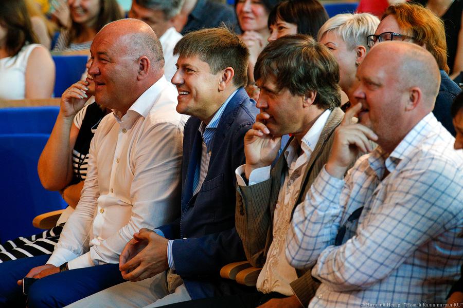 «Разве можно наспех?»: как в светлогорском Театре эстрады впервые провели КВН