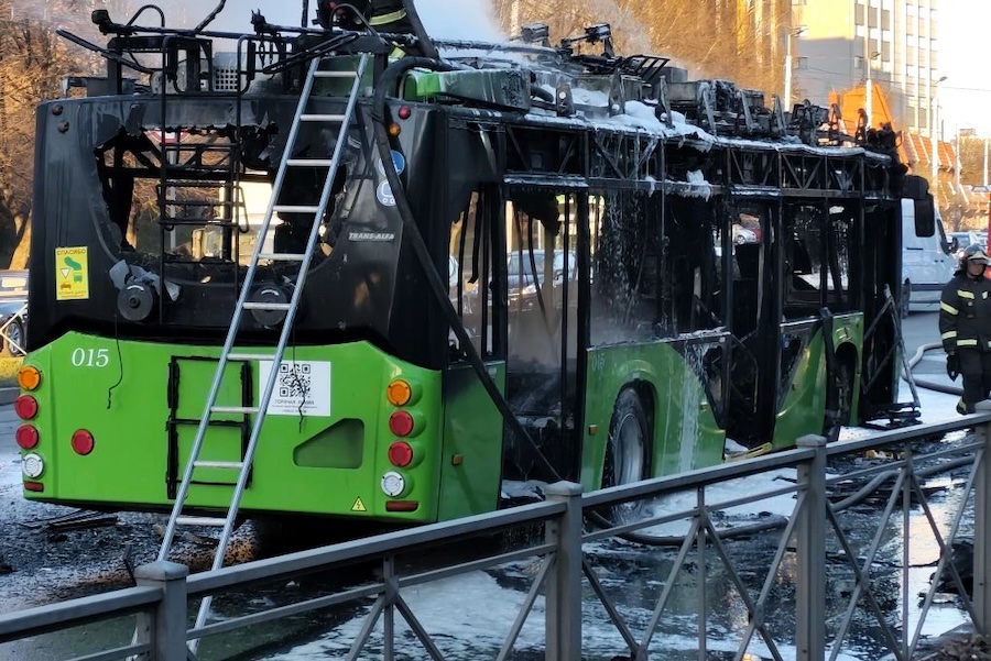 Беспрозванных: у сгоревшего в Калининграде троллейбуса «некачественный производитель»