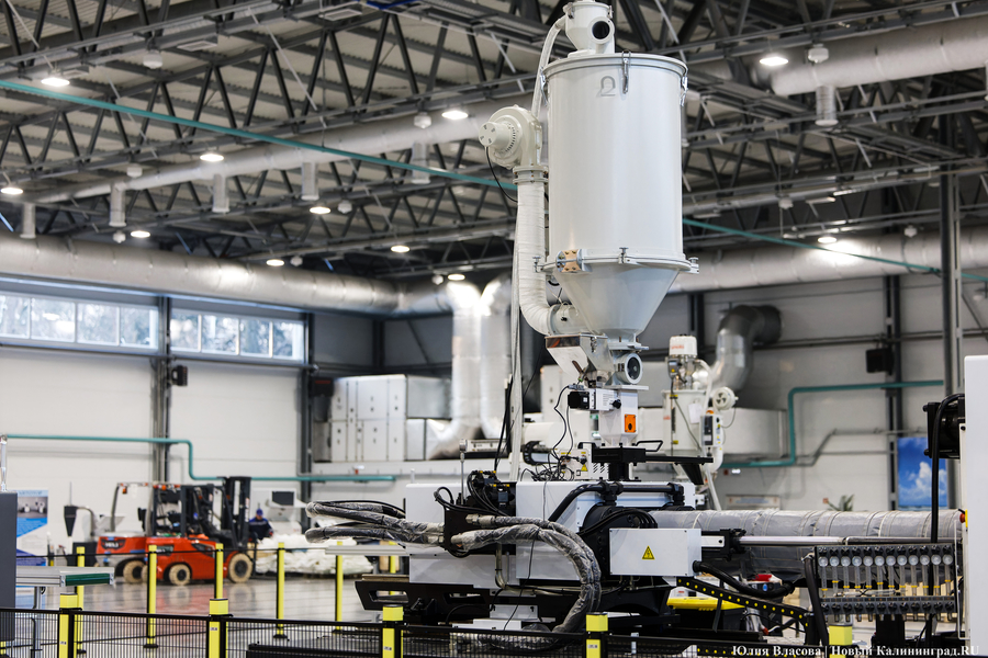 Автокомпоненты и электромобили: как на «Автоторе» новый кластер запускали (фото)