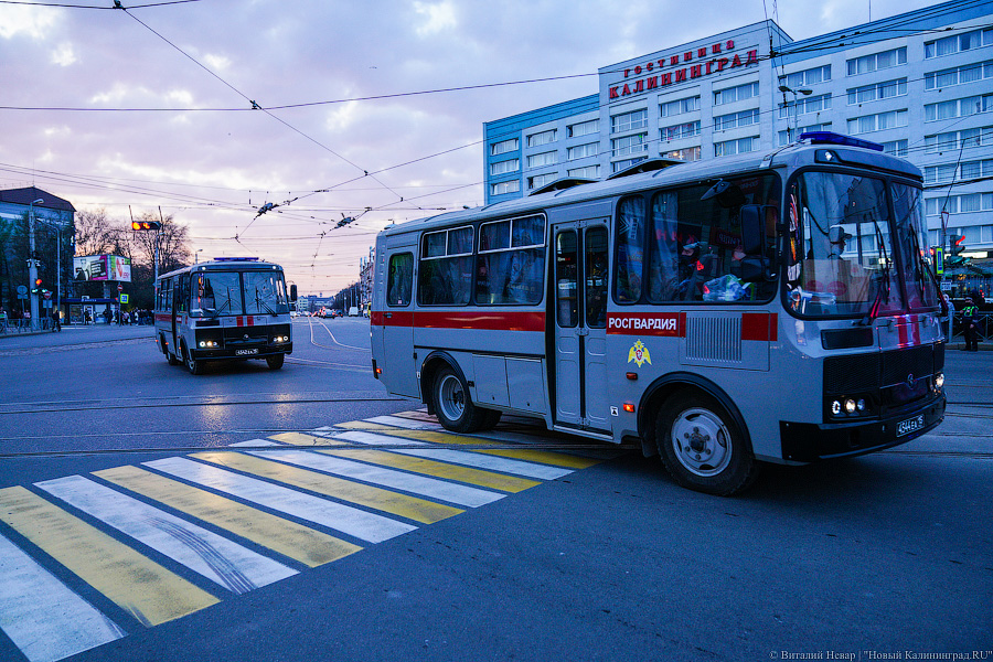 «Свободу политзаключенным»: как прошла акция сторонников Навального в Калининграде (фото)